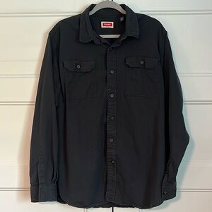 Men’s Wrangler Button Down